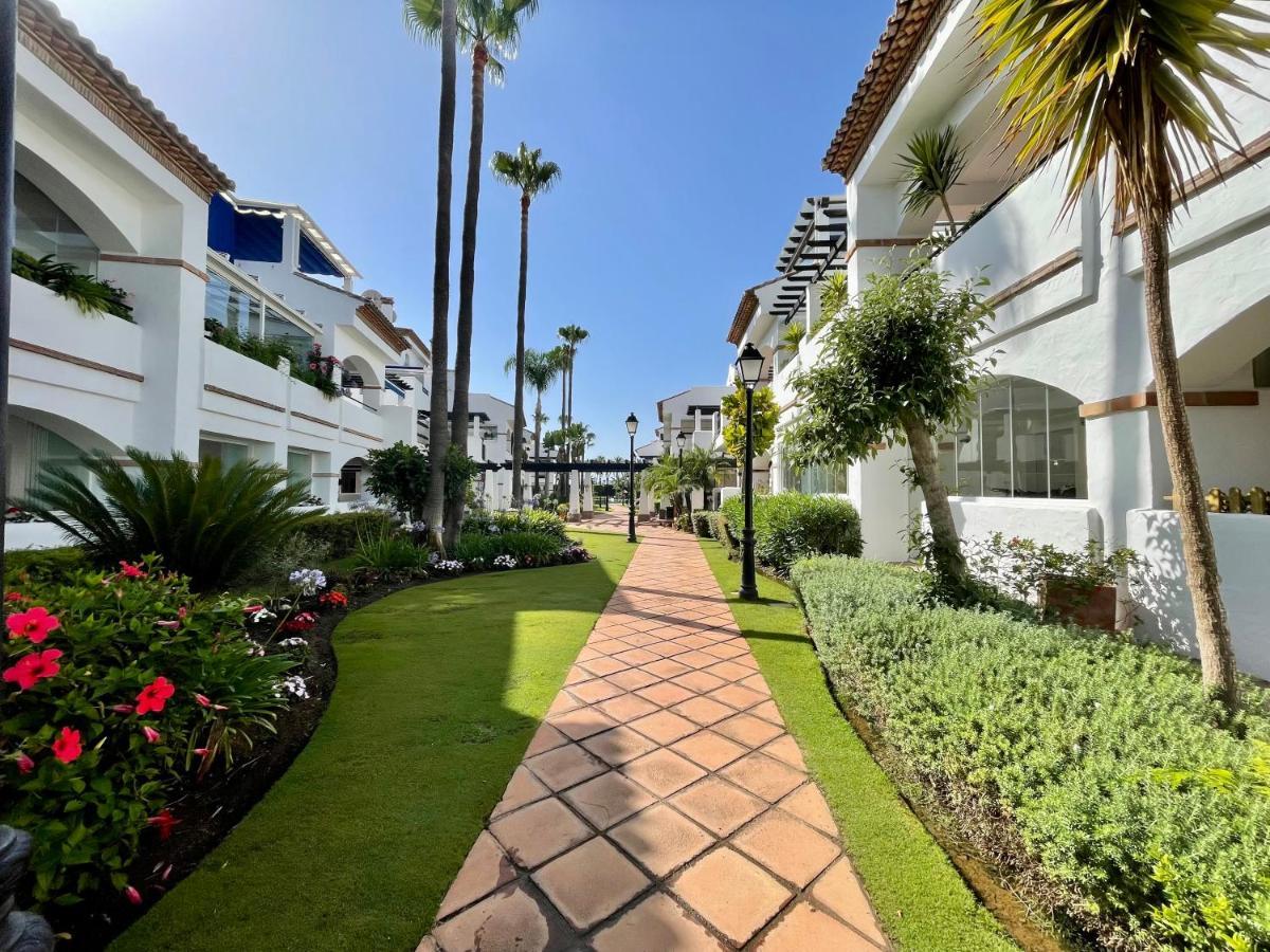 Solguest Apt A 7 Minutos De Puerto Banus 1ª Linea Playa!!! Marbella Exterior photo