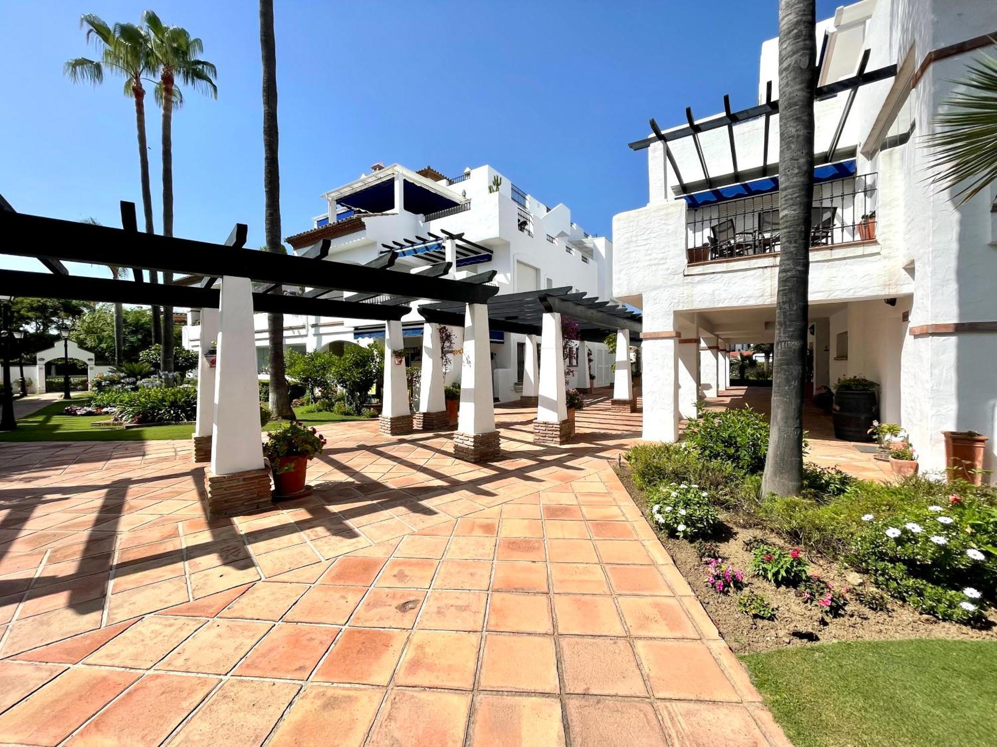 Solguest Apt A 7 Minutos De Puerto Banus 1ª Linea Playa!!! Marbella Exterior photo